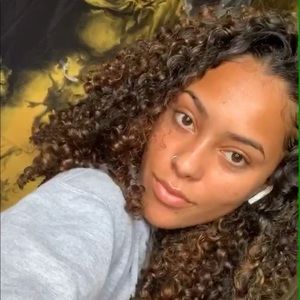 Meet your Posher, Ciera